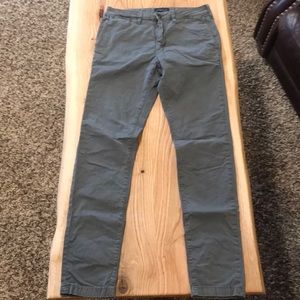 American eagle gray chinos 30/34